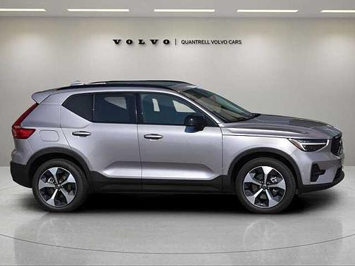 2026 Volvo XC40 Plus
