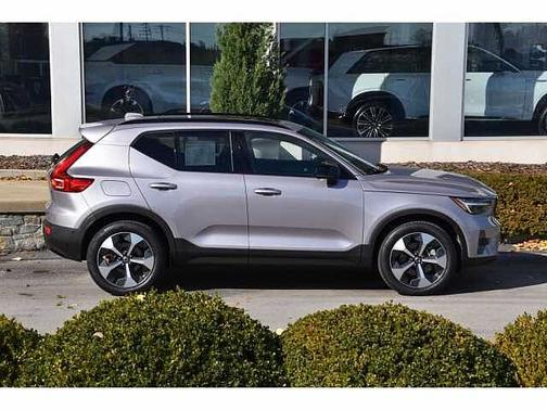 2026 Volvo XC40 Plus