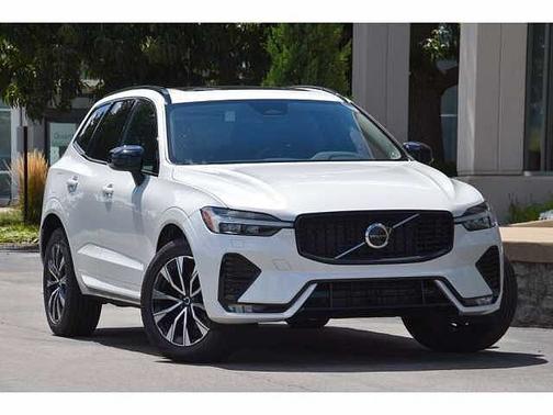 2025 Volvo XC60 Core