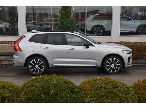 2023 Volvo XC60 Plus