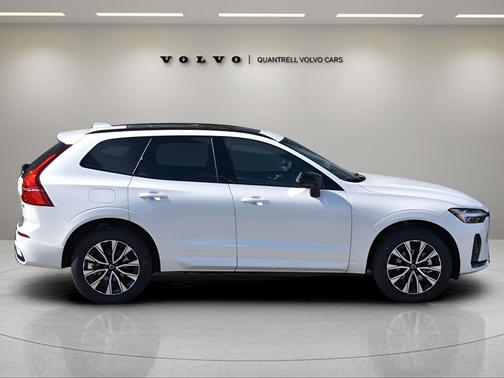 2025 Volvo XC60 B5 Core