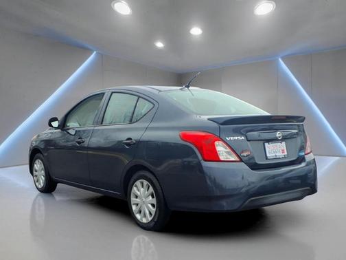 2015 Nissan Versa 1.6 S+