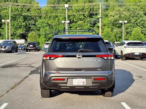 2025 Nissan Pathfinder SV 4WD