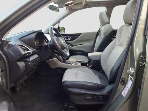 Jasper Green Metallic 2019 Subaru Forester Limited