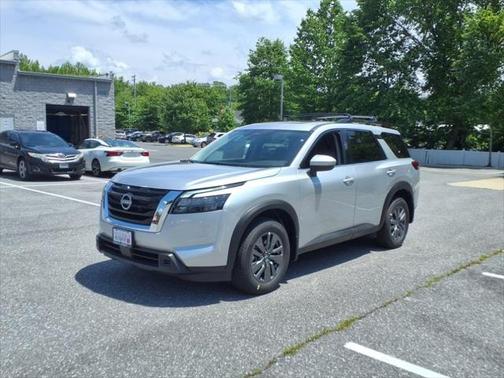 2025 Nissan Pathfinder SV 4WD