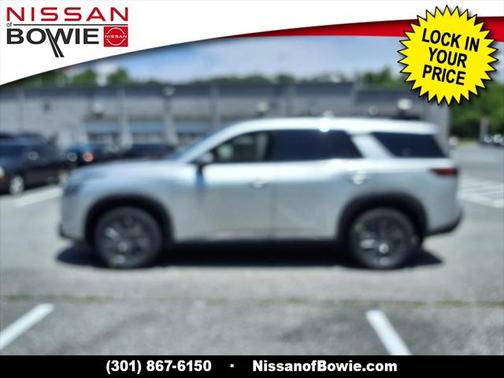 2025 Nissan Pathfinder SV 4WD