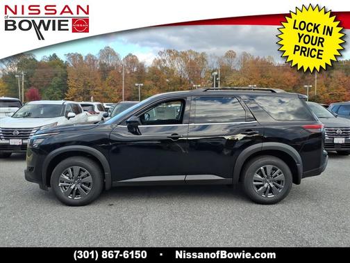 2025 Nissan Pathfinder SV FWD