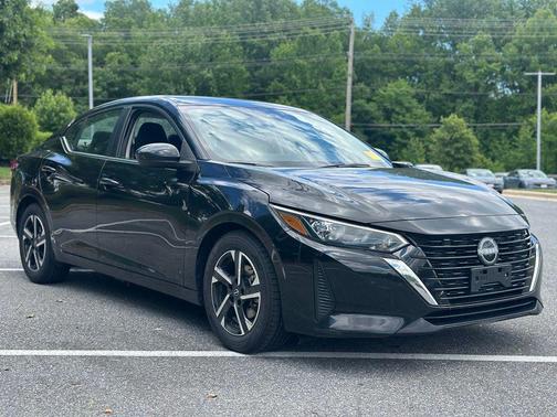 Super Black 2024 Nissan Sentra SV