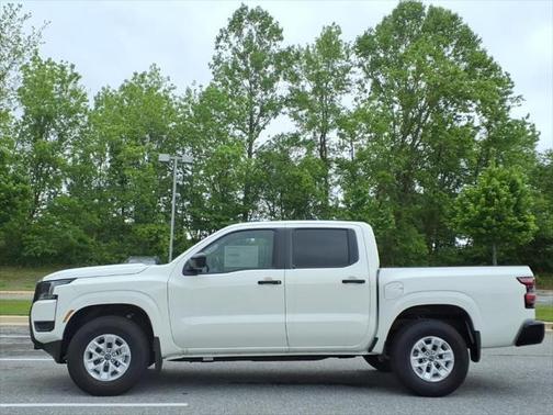 2025 Nissan Frontier S