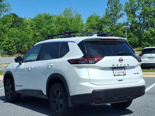 2025 Nissan Rogue Rock Creek