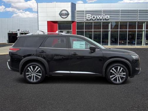 2025 Nissan Pathfinder Platinum 4WD