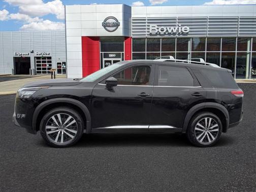 2025 Nissan Pathfinder Platinum 4WD