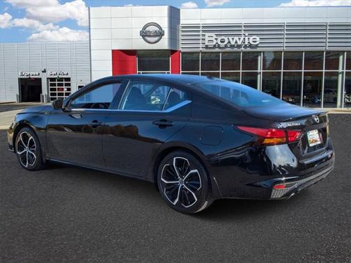 2023 Nissan Altima SR FWD