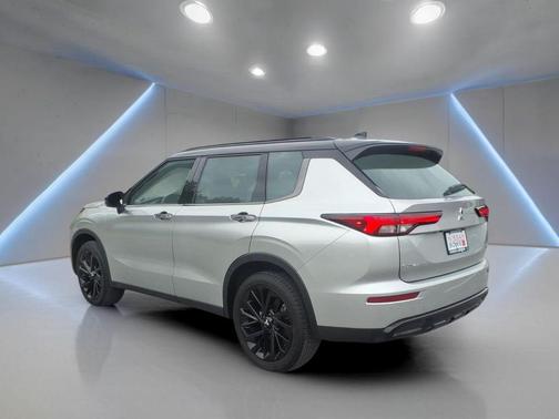 Silver 2024 Mitsubishi Outlander SEL S-AWC