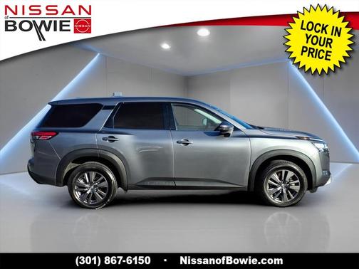2022 Nissan Pathfinder S 4WD