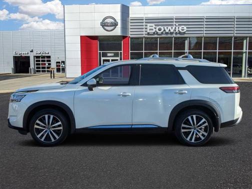 2023 Nissan Pathfinder Platinum 4WD