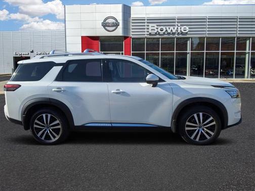 2023 Nissan Pathfinder Platinum 4WD