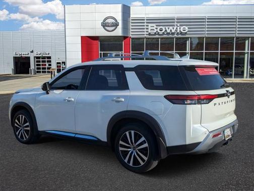 2023 Nissan Pathfinder Platinum 4WD