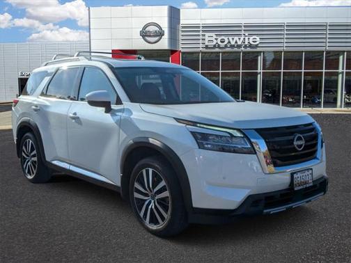 2023 Nissan Pathfinder Platinum 4WD