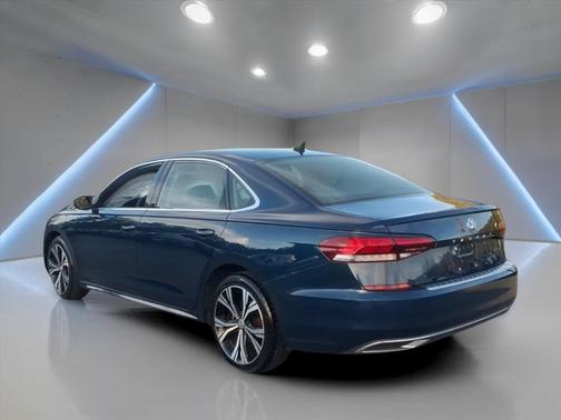 2022 Volkswagen Passat 2.0T SE