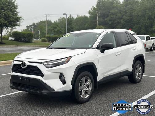 2023 Toyota RAV4 LE