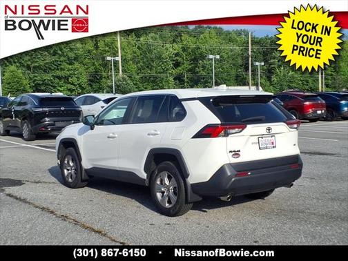 2023 Toyota RAV4 LE