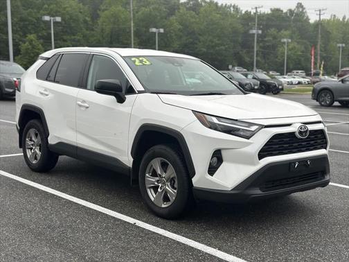 2023 Toyota RAV4 LE