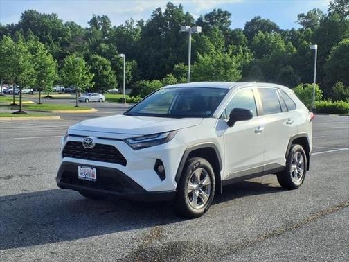 2023 Toyota RAV4 LE