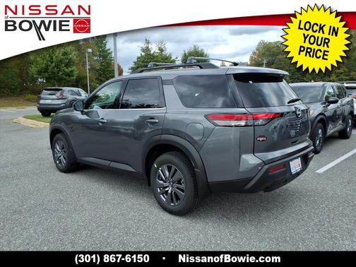 2025 Nissan Pathfinder SV 4WD