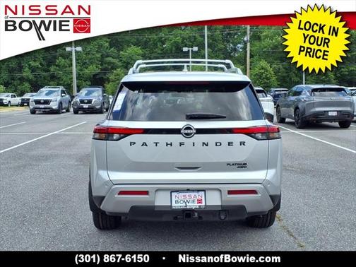 2025 Nissan Pathfinder Platinum 4WD