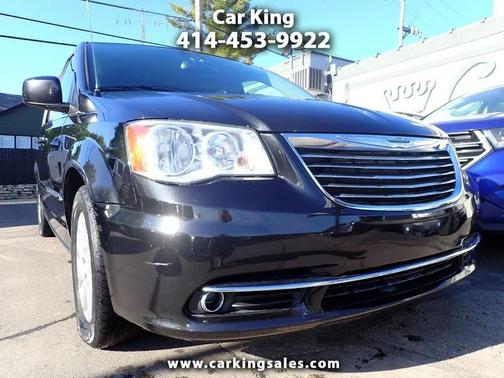 Brilliant Black Crystal Pearlcoat 2016 Chrysler Town & Country Touring