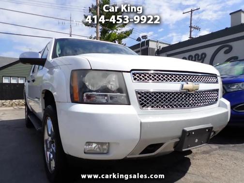 White 2008 Chevrolet Suburban 1500 LT