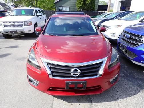 Burgundy 2014 Nissan Altima 2.5 SL