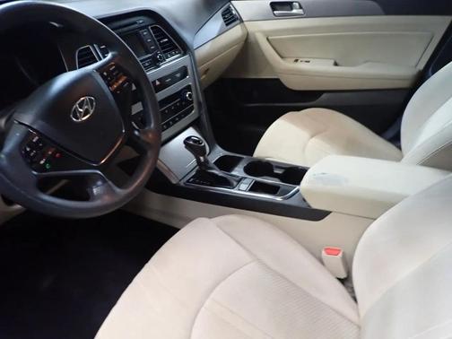 Black 2015 Hyundai SONATA SE