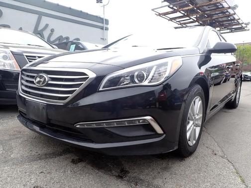 Black 2015 Hyundai SONATA SE