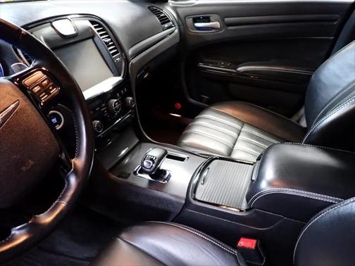 2014 Chrysler 300 S