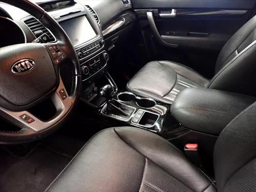 2014 Kia Sorento SX