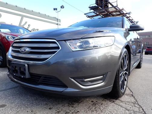 2017 Ford Taurus SEL