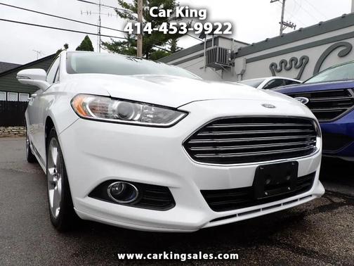 White 2016 Ford Fusion SE