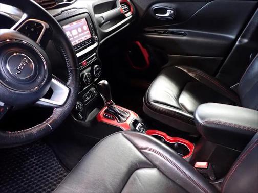 2016 Jeep Renegade Trailhawk