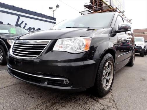 2015 Chrysler Town & Country Touring-L