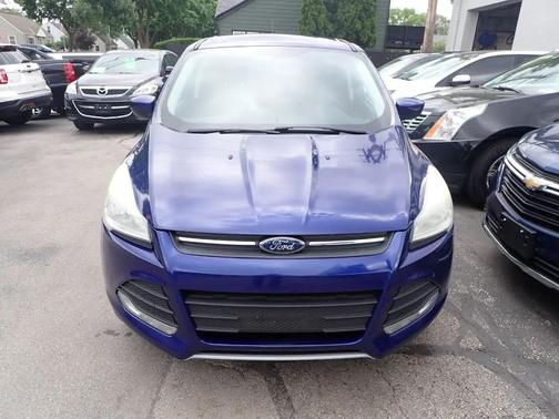Blue 2014 Ford Escape SE