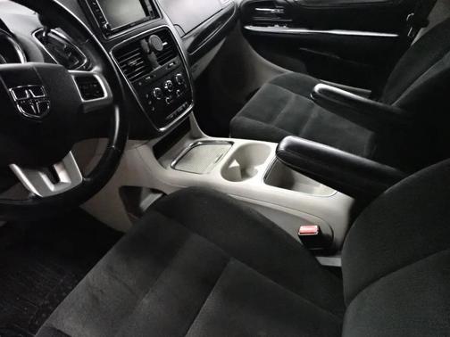 Red 2015 Dodge Grand Caravan SXT