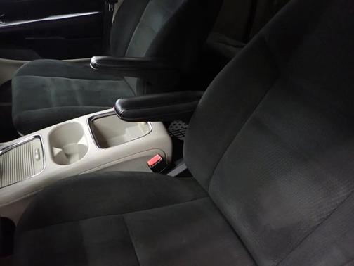 Red 2015 Dodge Grand Caravan SXT