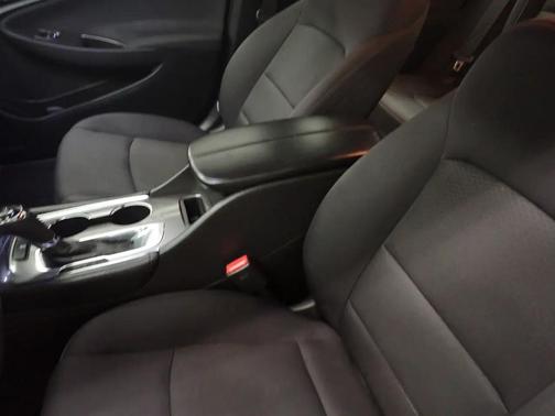 Black 2016 Chevrolet Malibu 1LT