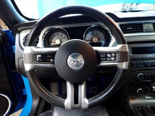 2010 Ford Mustang Premium
