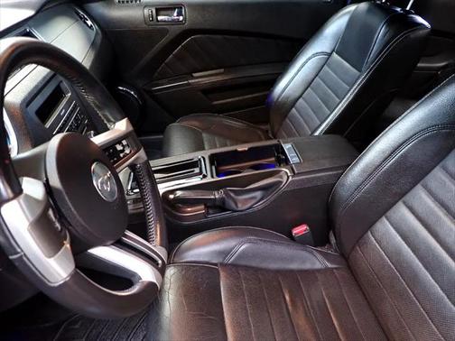 2010 Ford Mustang Premium