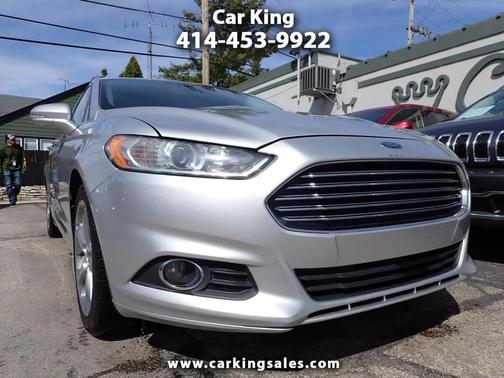 Silver 2013 Ford Fusion SE