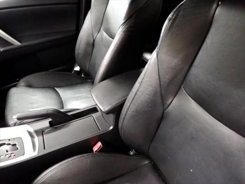 2010 Mazda Mazda3 s Grand Touring