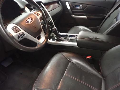 Silver 2013 Ford Edge Limited